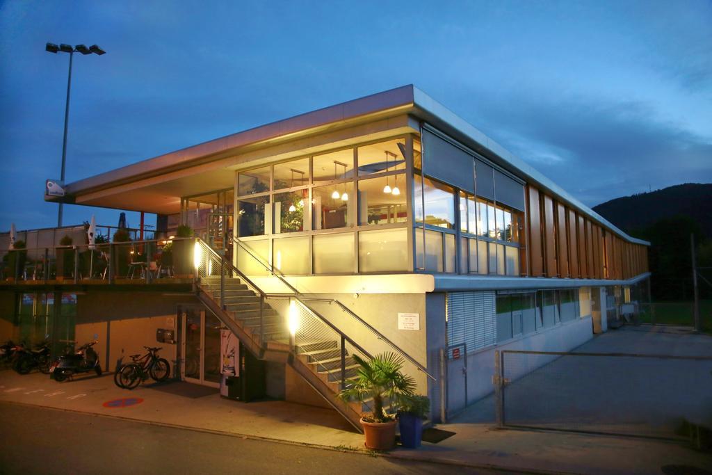 גראץ Hotel Restaurant Red Lodge מראה חיצוני תמונה
